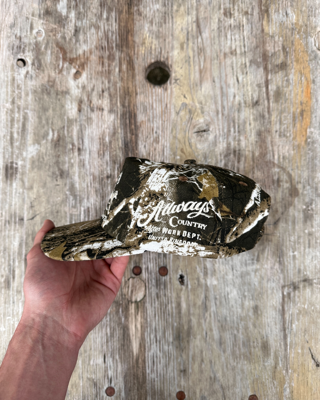 ウィーアー オールウェイズウィズユー キャップ Allways Universal Caps